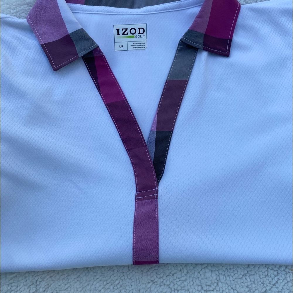 IZOD. Woman’s Golf Shirt. Size Large. Excellent condition